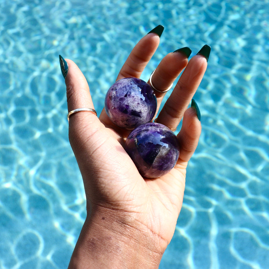 Medium size amethyst sphere